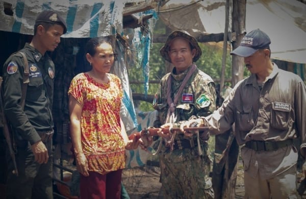 Homemade gun confiscated by Wildlife Alliance forest guards in South East Asia